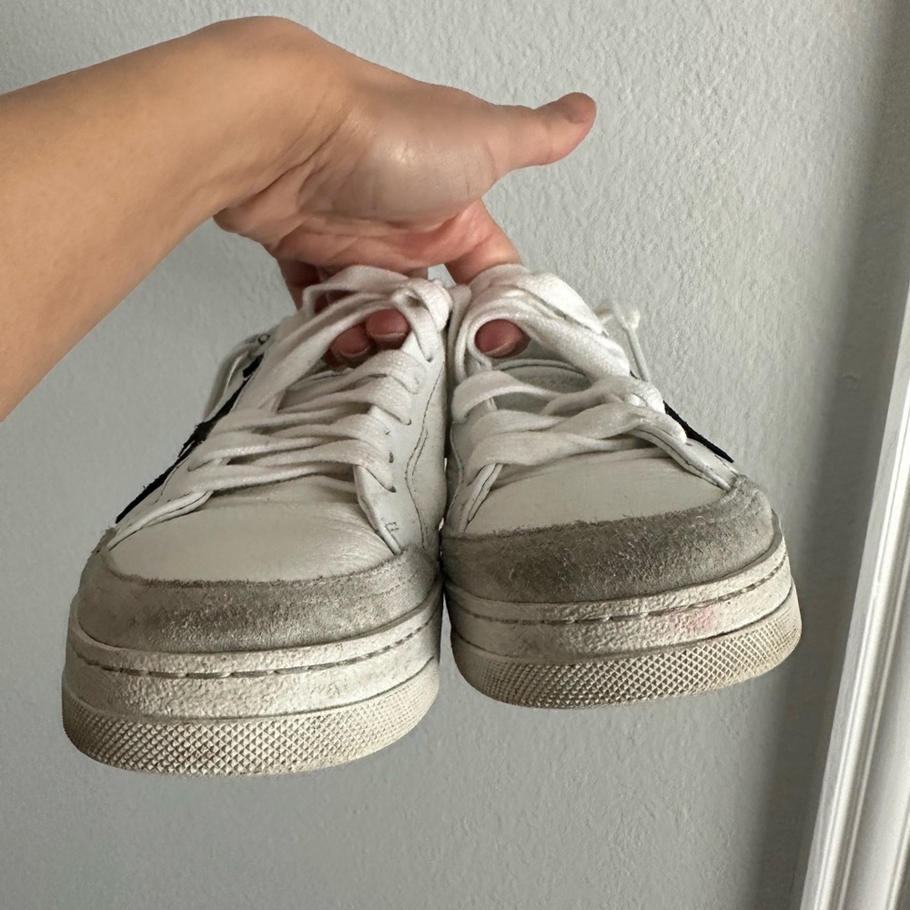 Shoe - Picture 5 of 8